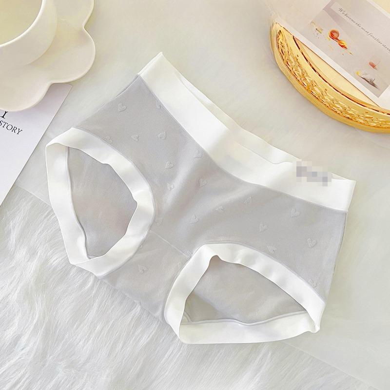 Lingerie Women's Underwear with No Trace Antibacterial Cotton Large Size Hip Hugging Breathable Mid Waist Briefs Triangle Panties