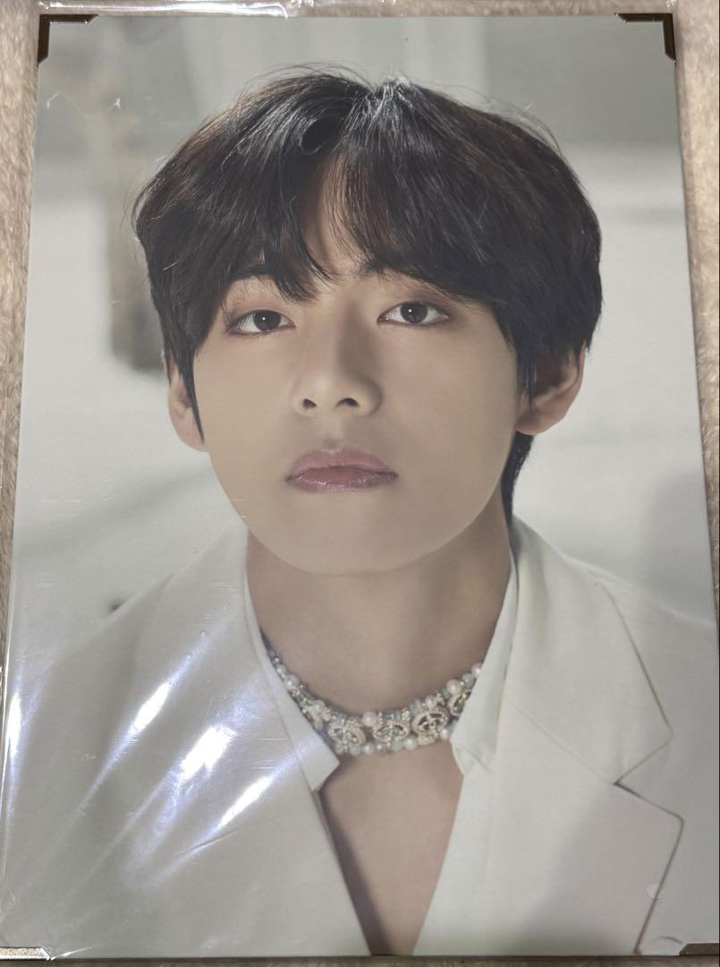 

[USED] BTS V Tae FC Exclusive Premium Photo