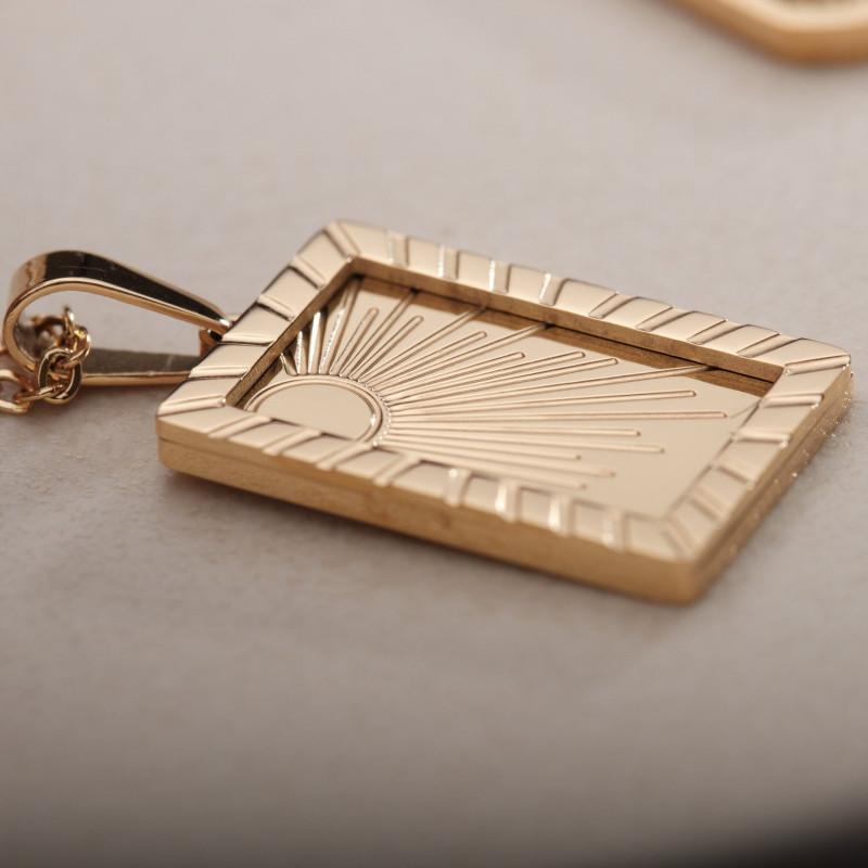 Vintage Carved Cloud Sun Moon Rectangle Pendant Necklace New Trend Box Link Chain Collar Necklace Female Stainless Steel Zircon