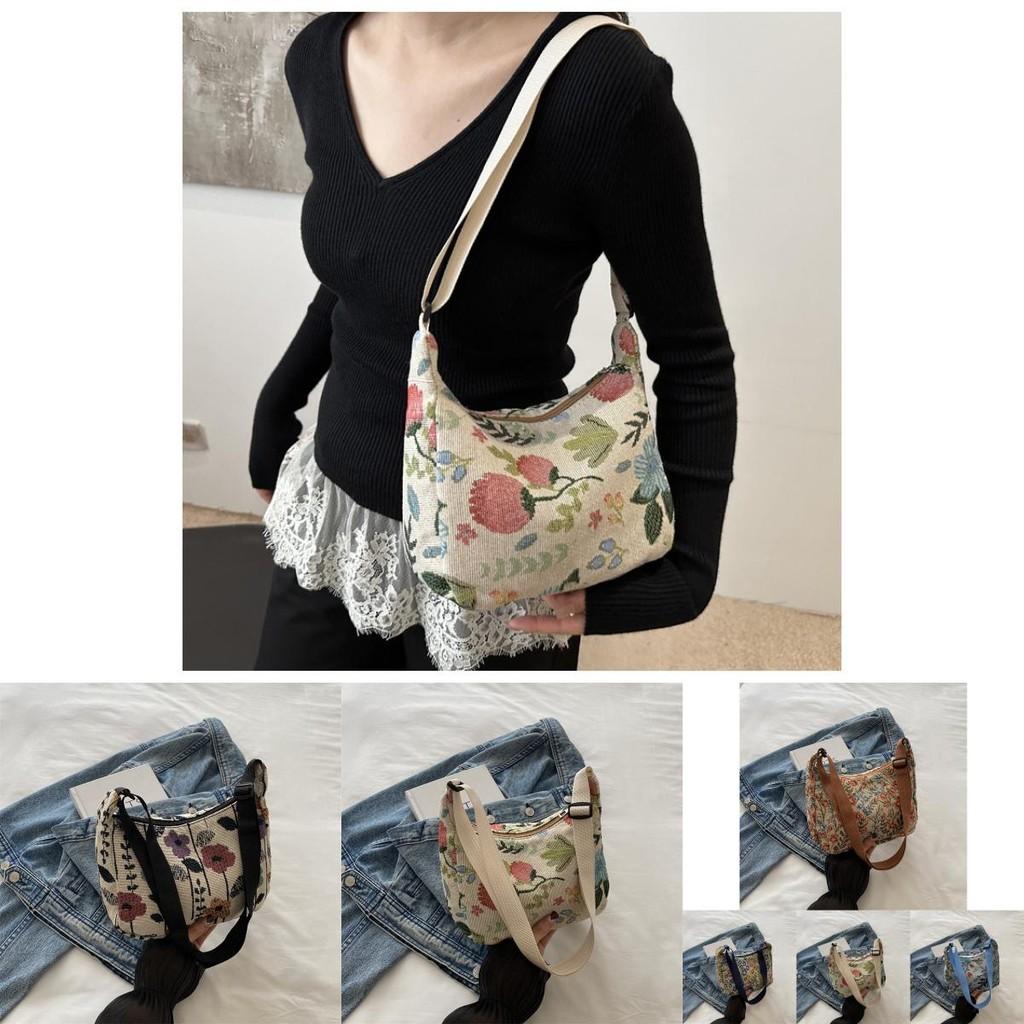 Stylish Casual Artistic Printed Crescent Bag In Deep Blue And Cream For Trendy Outings