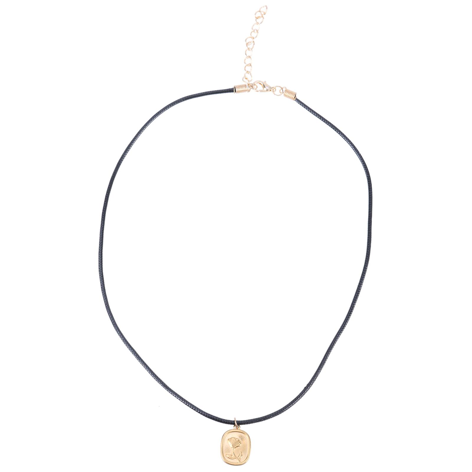 

Elegant Irregular Pendant Necklace Adjustable Length Choker Stainless Steel Clavicle Chain Jewelry for Women and Girls T2