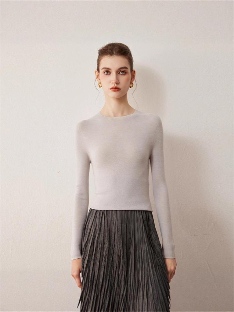 2025 Autumn New Arrival: Korean Style Slim Fit Ladies' Striped Wool Sweater with Round Neck
