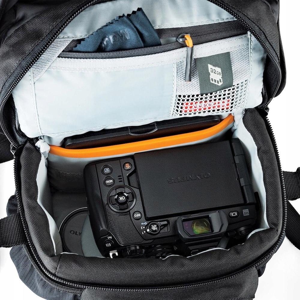 Lowepro Torba Nova 140 AW II Black