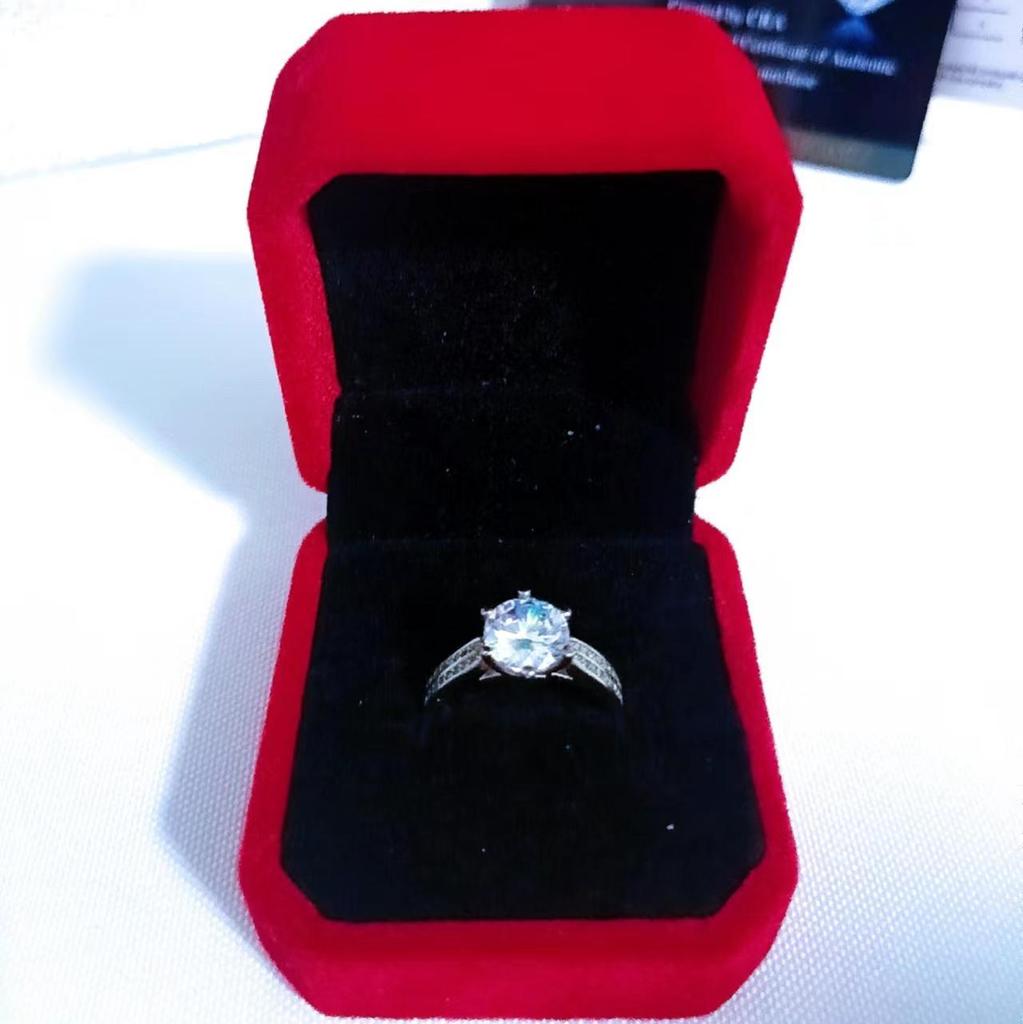 Inel de femeie din argint S925 moissanite 8mm moissanite de două carate verighetă cu incrustație fără fund pentru prietenă, inel închis