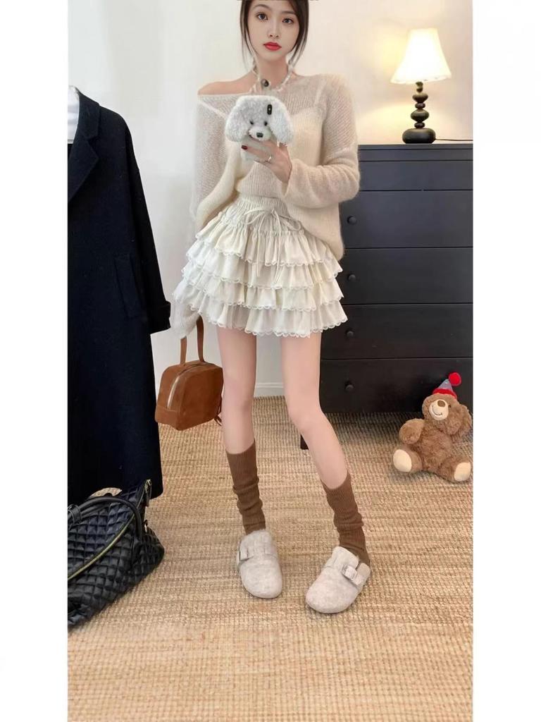 2026 Spring/Autumn Korean Lace-Trim High-Waist Slimming Short Ballet Skirt for Women