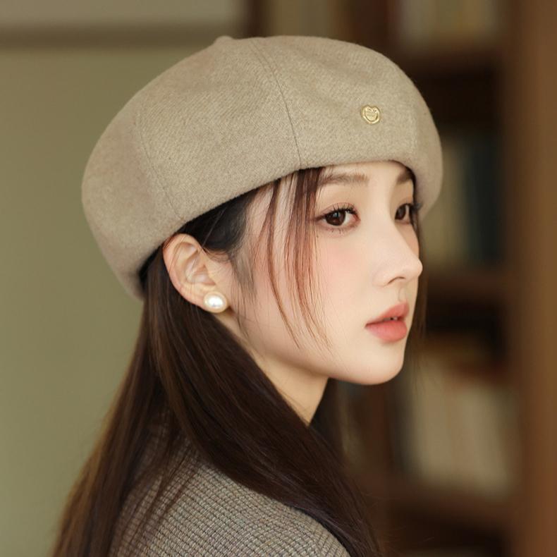 Autumn and Winter Retro Love Beret Hat Women's Warm Octagonal Hat Painter Hat