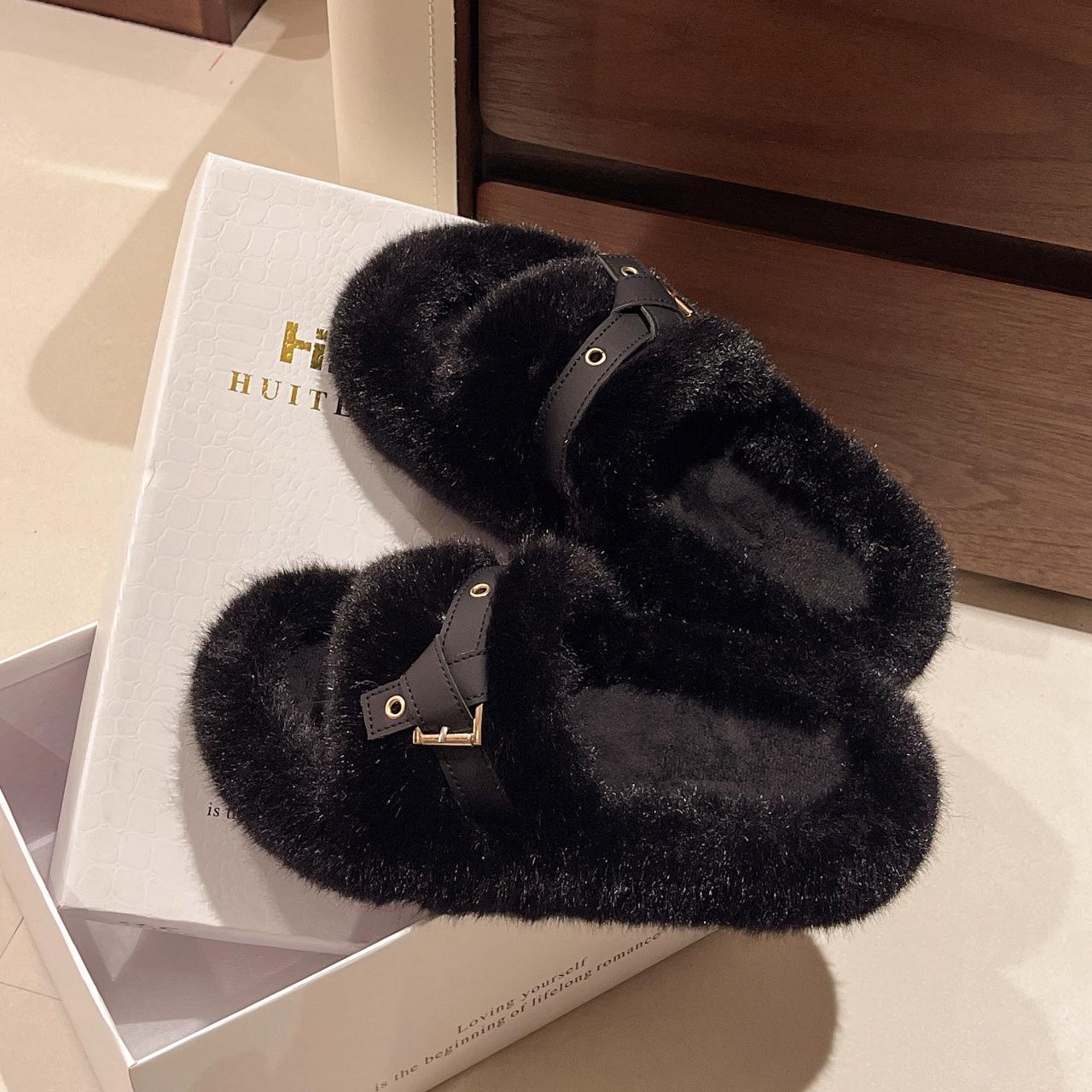 

Thick-bottomed plush slippers for women to wear in autumn, new plush slippers for going out 42 чорний