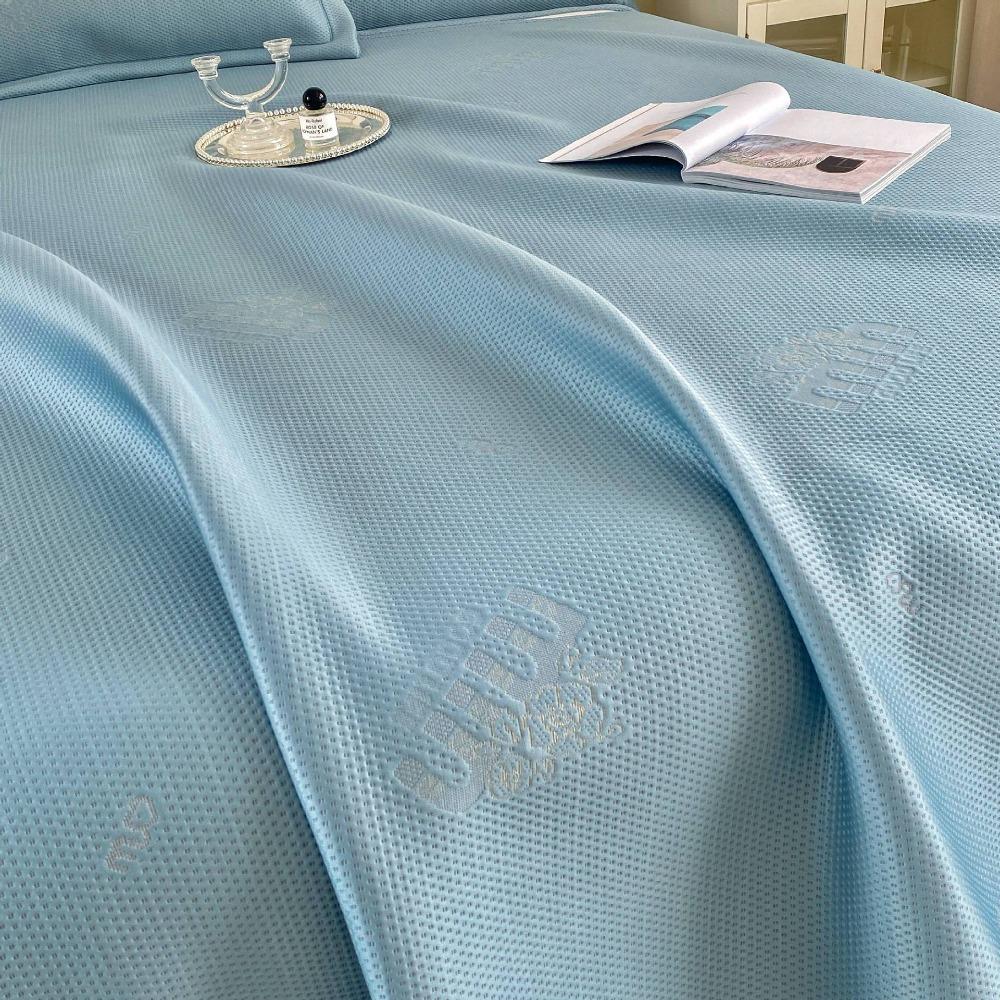 Summer French cold bean ice silk mat three-piece bed cover bed skirt Korean version lace cool mat