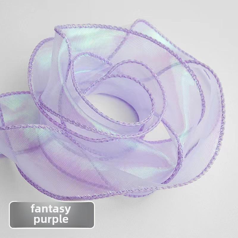 Barevná organzová stuha rybí kost pro dortové a květinové umění s overlockovou krajkou a vlnkovaným designem