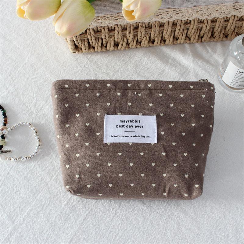 Korean Ins Dot Love Lipstick Makeup Bag Female Clutch Bag Small Cosmetics Bags Inner Bags Travel Organizer Bags Toiletries Bag