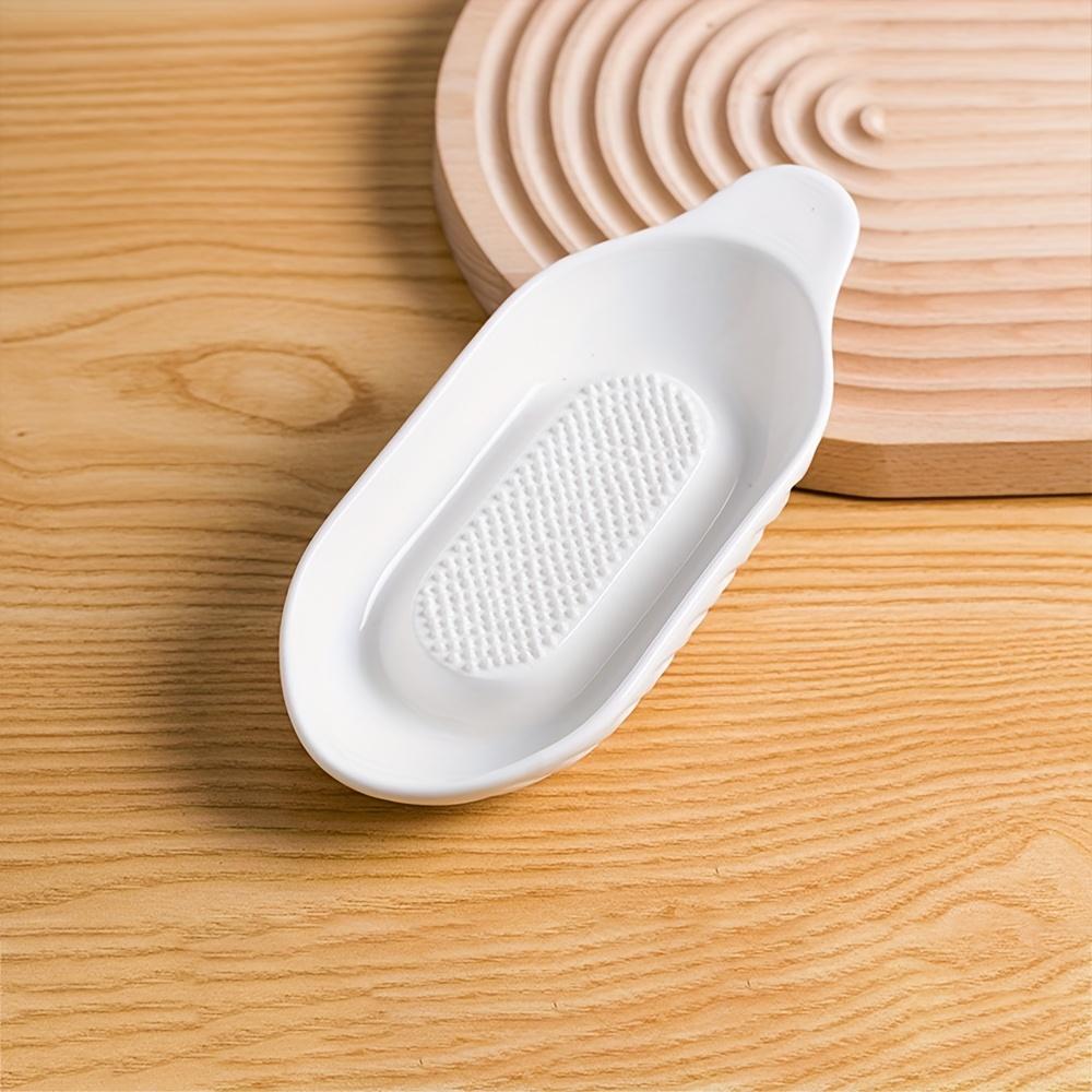 1pc Elegant White Ceramic Manual Grinder with Handle , Handheld Kitchen Tool for Garlic, Ginger, Carrots, and More