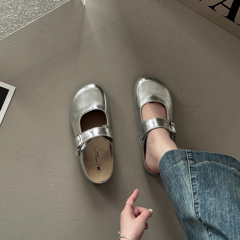 Baotou Half Slippers Trendy Retro Square Head Lazy Cool Slippers Women's 2025 Summer New Outer Wear Flat Bottom Versatile Muller