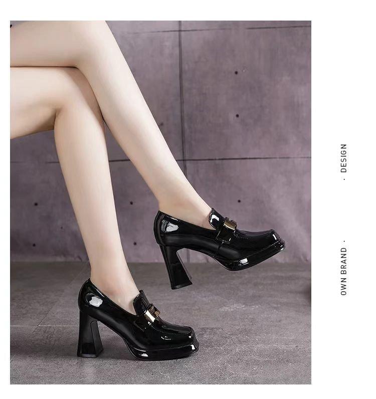 

Красивые туфли для путешествий, можно носить в любое время года, новые тенденции, одна педаль, ПУ резина, квадратная головка, толстый каблук, ПУ глубокое горло 35 чёрный