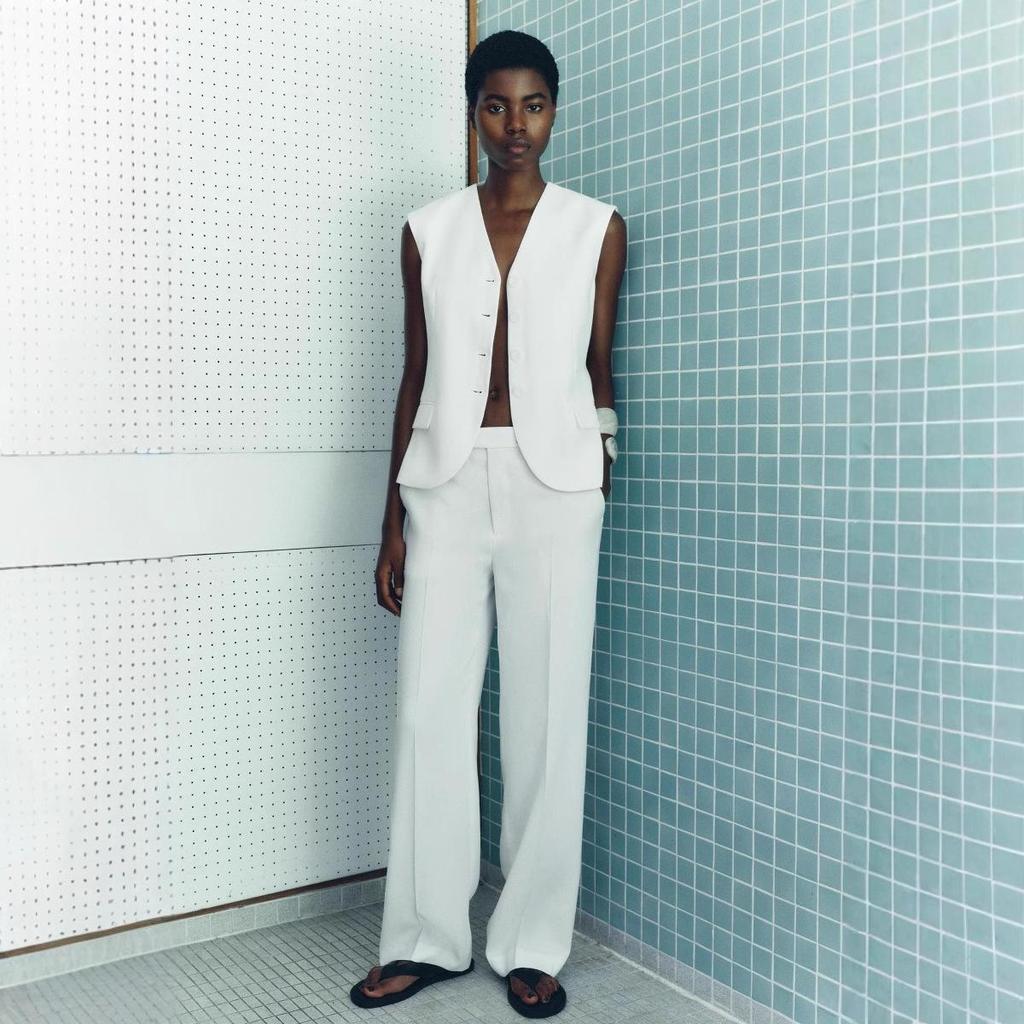 2024 Spring/Summer Women's Sleeveless Button-Up Vest and Casual Pants Set - High-End European and American Style