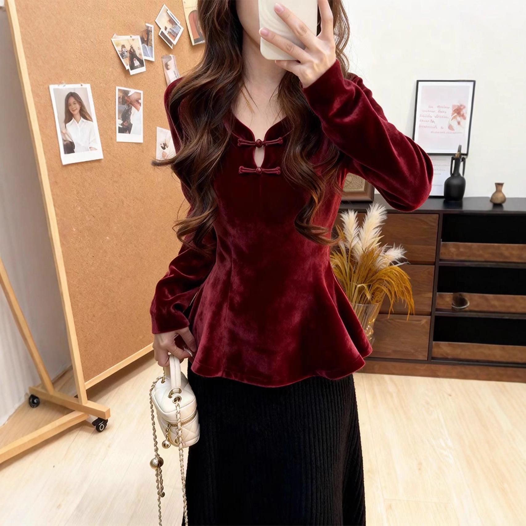 

Vintage Chinese-Style Wine Red Velvet Cropped Top for Women - Chic & Exquisite Autumn/Winter Wear Large