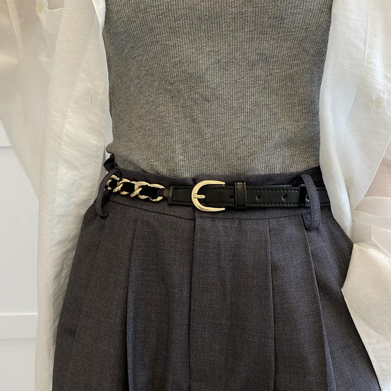 

Black Modern Pu Waist Chain Belt Decorated With Gold Perfect For Stylish Skirts And Pants