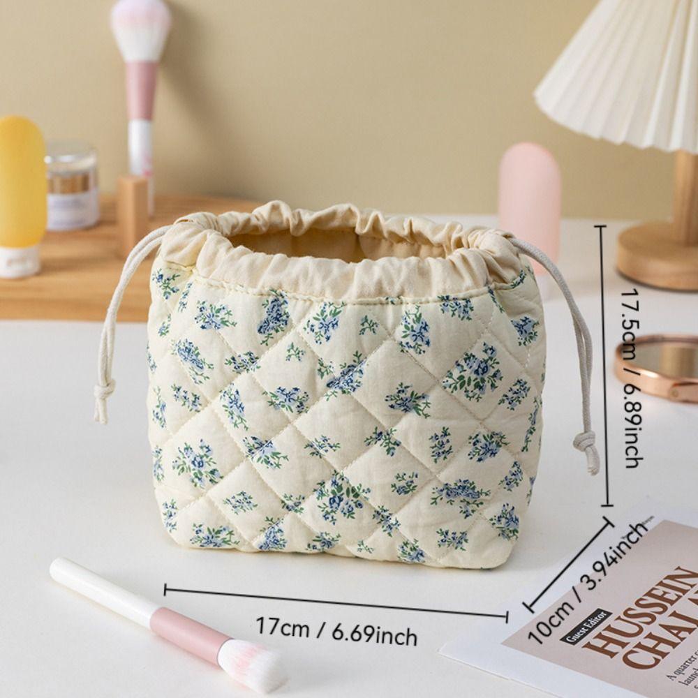 New Vintage Flower Makeup Bag Large Capacity Drawstring Wash Pouch Handbag Quilted Bag Female