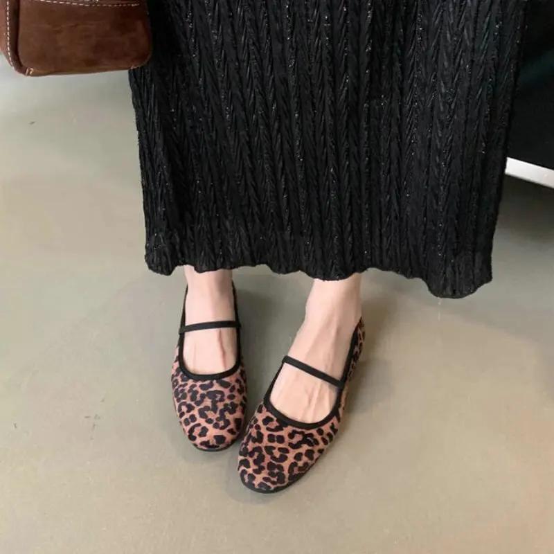 Fashion Flat Shoes for Women Spring Autumn 2025 New Round Toe Leopard Print Floral Flat Bottom Versatile Comfort Ballet Women's Shoes