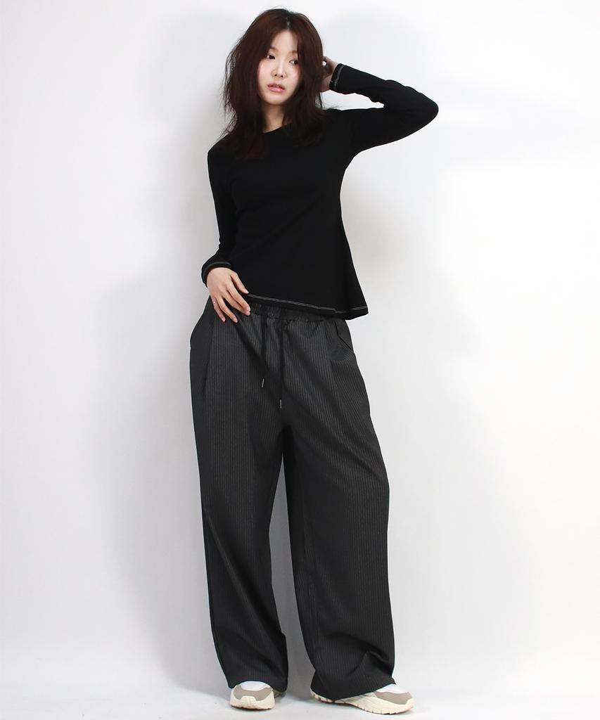 Deumakeu Pin Stripe Slacks Semi-Wide One-Tuck Pants