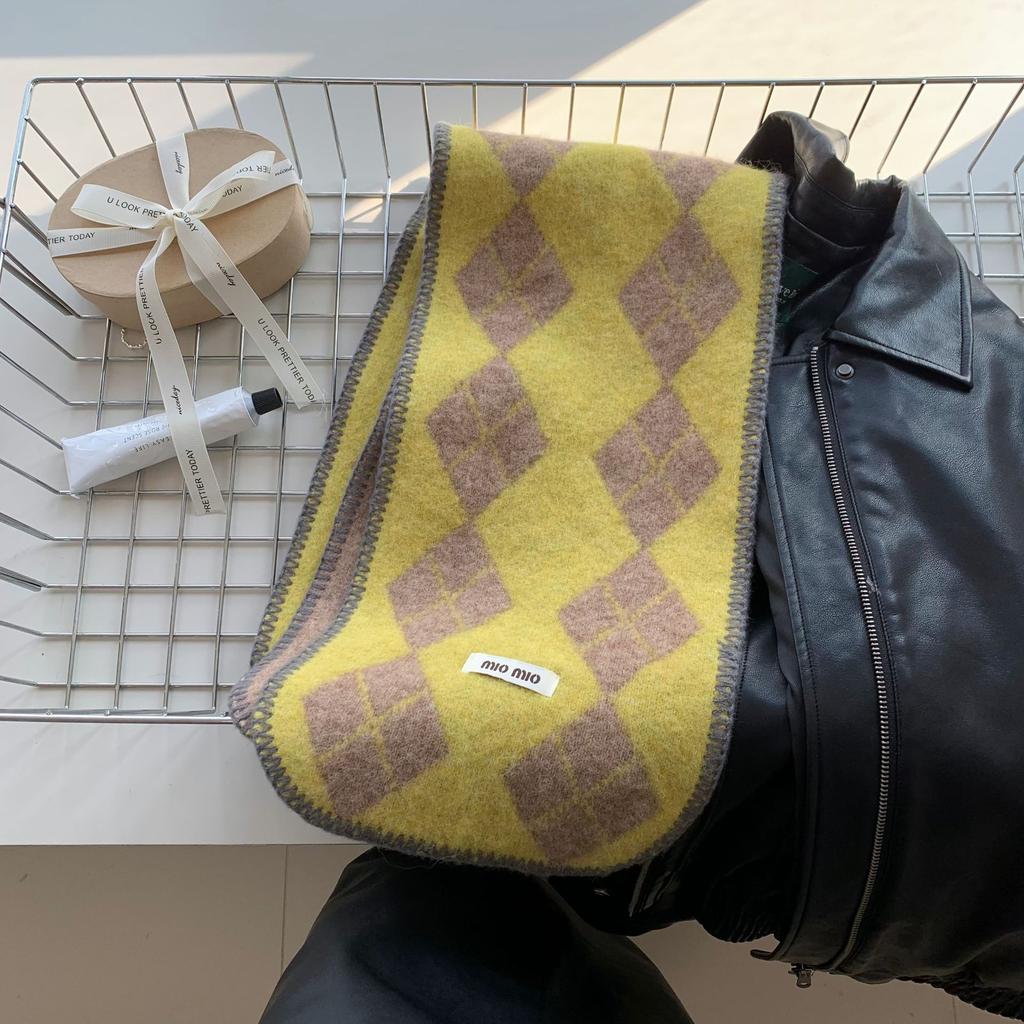 Korean high-end feeling rhombus plaid scarf women's winter atmosphere thickened warm neck protection scarf shawl