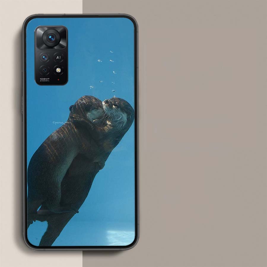 Lovely Otter Who Loves Clean Food Phone Case For Xiaomi Redmi Note 12 Pro Plus 5G 12S 11 11E 11T Pro 10 9 8 7 11S 10S 4G 9T 8T 9