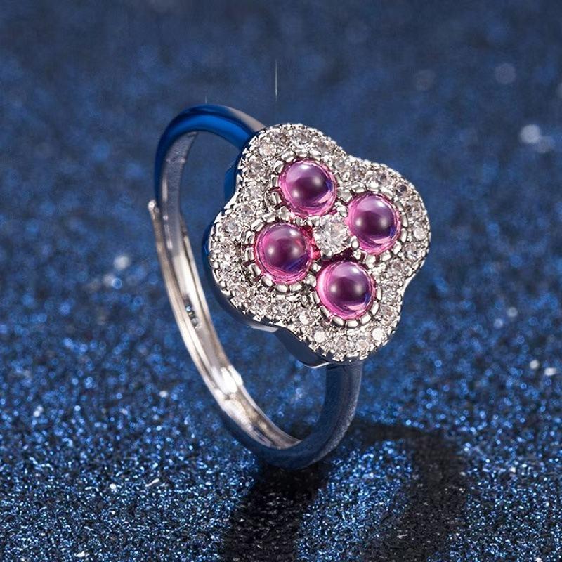 Pink Zirconia Light Luxury Four-Leaf Clover Ring Floral Band Ring for Women Simple Exquisite and Sophisticated Jewelry