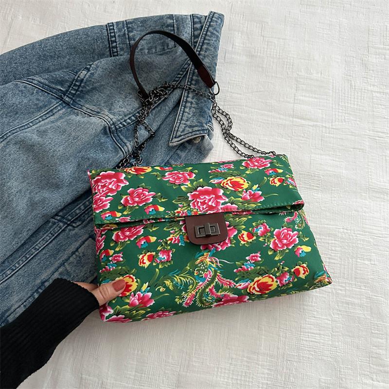 

Trendy Northeast Floral Chinese Style Handbag For Women With Soft Structure зелений