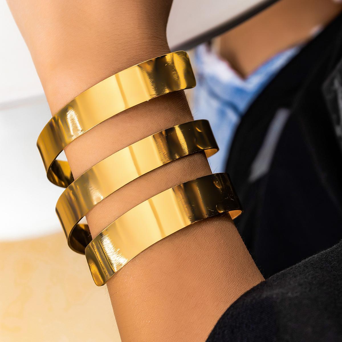 

Accessories Design Sense Simple Spiral Personality Retro Bracelet Wide Edge Geometric Punk Style Open Bracelet