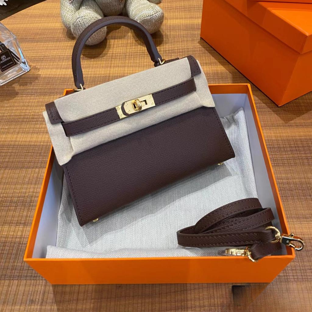 Grenzüberschreitende Hersteller Großhandel Damenhandtaschen 2023 neue Handtaschen aus Leder mit Palmenmuster tragbare Schulter-Umhängetaschen Damenhandtaschen große Kapazität