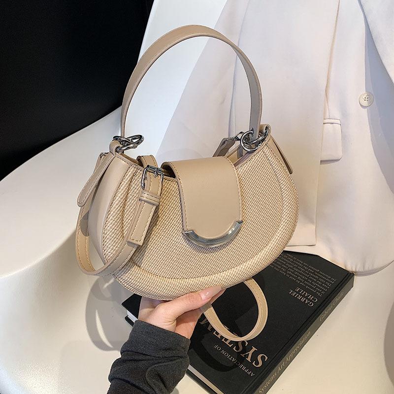 Super fire niche bag women's 2025 new fashion versatile messenger bag spring and summer popular single shoulder armpit bag