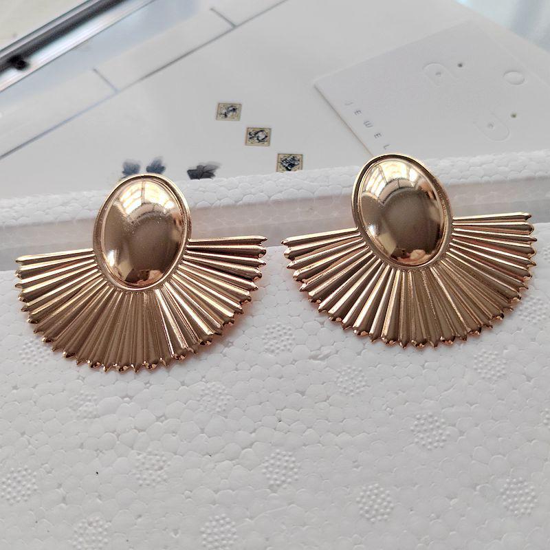 Exaggerated Geometric Pleated Fan Earrings with Textured Metal Design