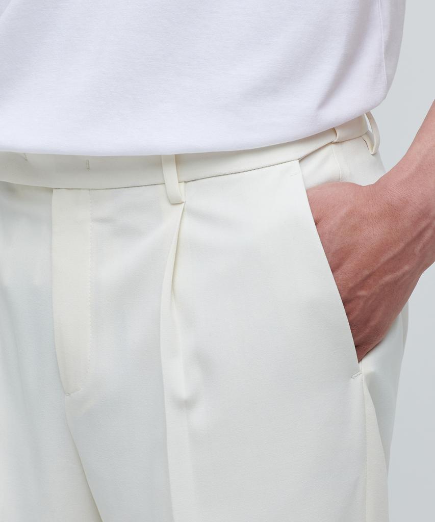 MUSINSA STANDARD Lightweight Wide Hidden Banding Slacks [Cream]