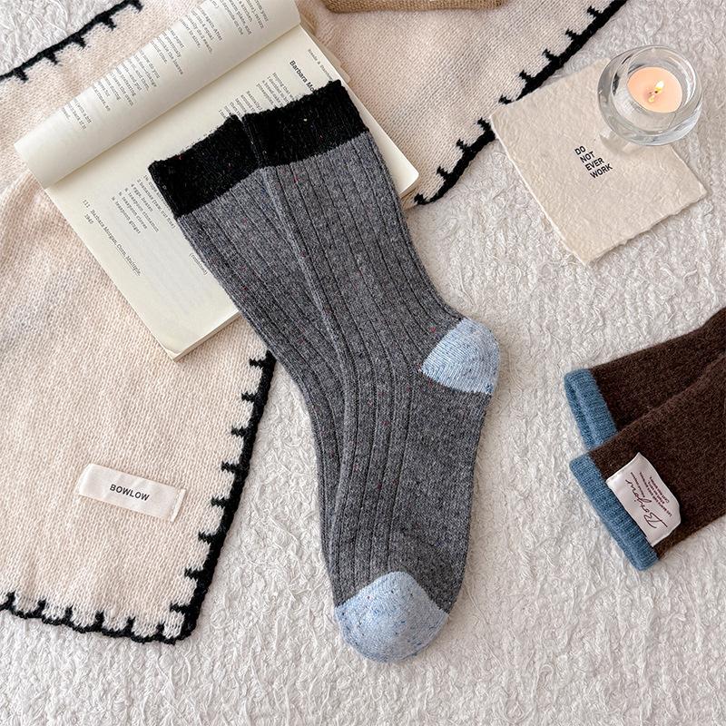 Women's Autumn and Winter Fashion New Idea Yarn Wool Tube Pile Socks