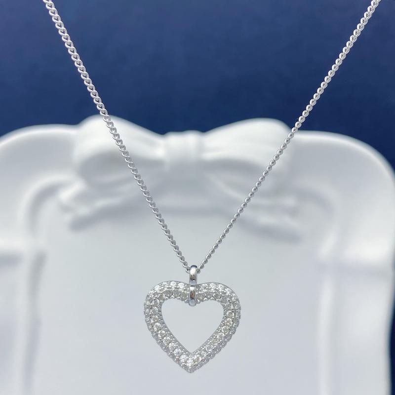 S925 Sterling Silver Heart Necklace with Zircon, Personalized, Elegant, Fashionable, Light Luxury, Versatile 925 Silver
