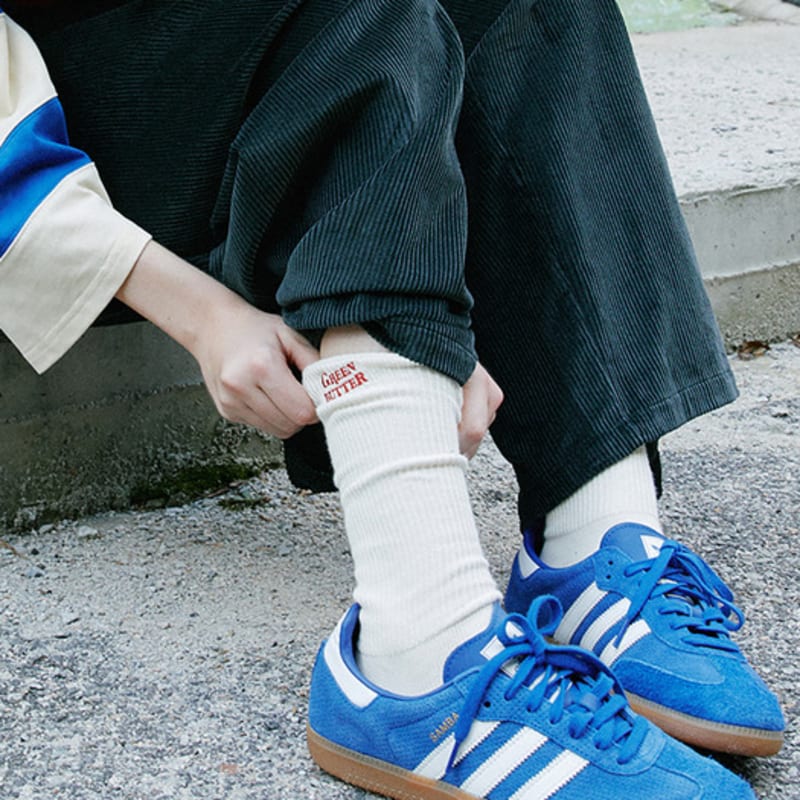 GREENBUTTER Needlework Mid-calf Socks (Red)