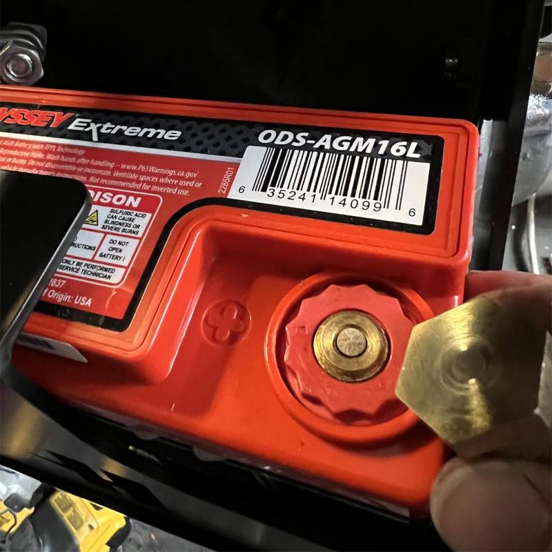 1Pair M8 Battery Pole Adapter Brass Terminal Bolt Connectors Car Battery Connection Terminals With Stainless Screws