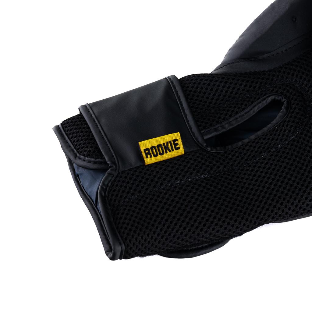 StormCloud Rookie Boxing Gloves Black/White 12oz