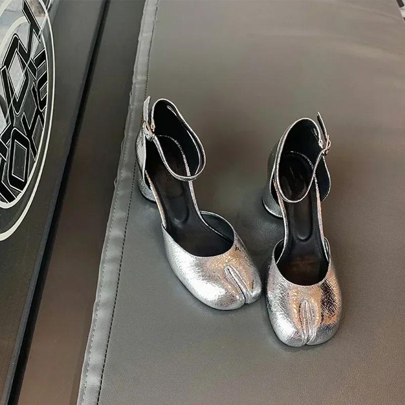 Fashion Women Split Toe Pumps Mid Heels Mary Janes Round High Heel Woman Shoes Buckle Strap Shallow Sandals Shoes Solid Color Stylish