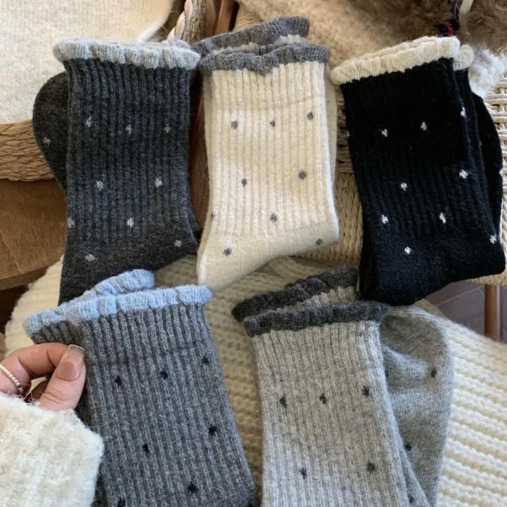 Polka Dot Socks Women'S Mid-Tube Socks Trendy Wool Versatile Lace Socks Warm Vertical Strips Stacked Socks