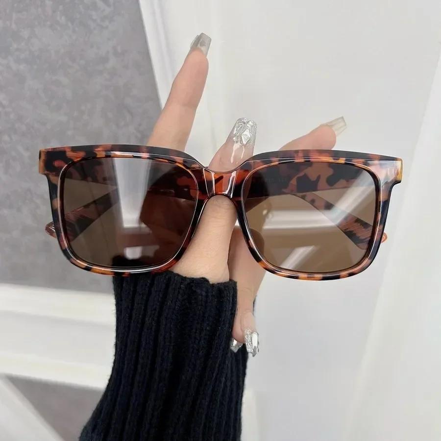 Square Sunglasses Women Men Classic Vintage Fashion Personality Glasses Stylish Casual Minimalist