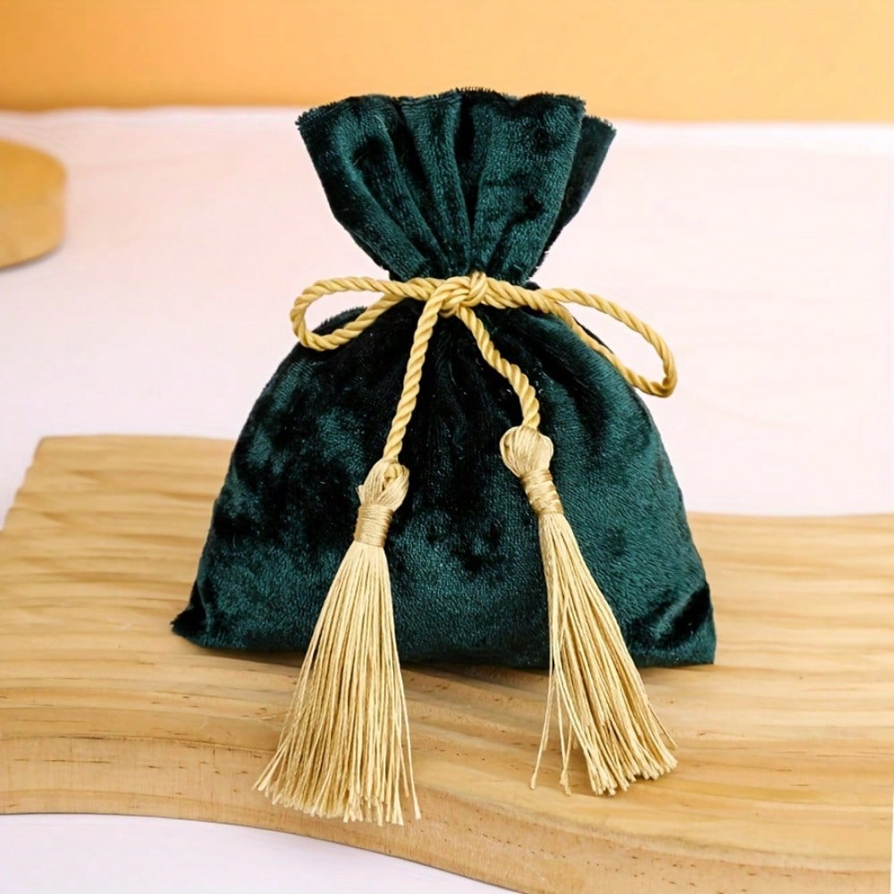 6 pungi cadou din catifea cu șnur și ciucuri: Pungi pentru bijuterii, Cadouri de nuntă, Cadouri pentru petreceri, Cadouri de ziua de naștere, Asortiment multicolor