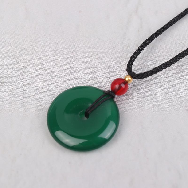 Natural Green Jade Donut Charm Necklace Ice Embellish Green Pendant Necklaces Simple  Jewelry For Women Men Gifts
