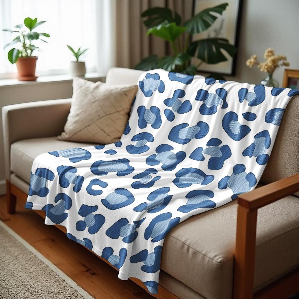 Hand Painted Blue Leopard Cartoon Anime Print Flannel Blanket Soft Warm Throw for Kids Bedroom Sofa Christmas Office Car