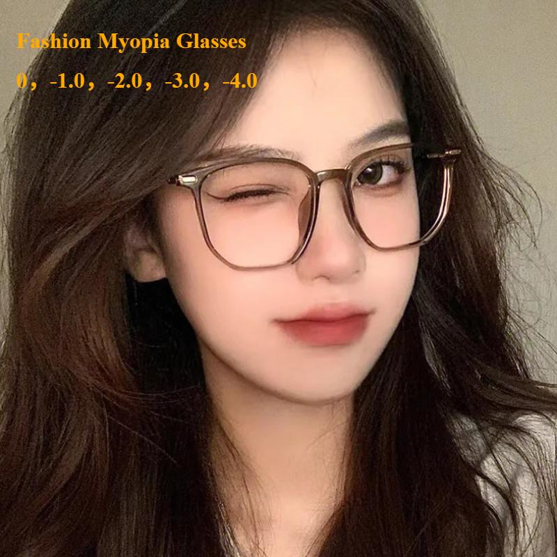 Korean Fashion Myopia Glasses For Men Women Square Metal Frame Plain Glasses Nearsighted Eyewear Glasses Diopter -1.0 -2.5 -2