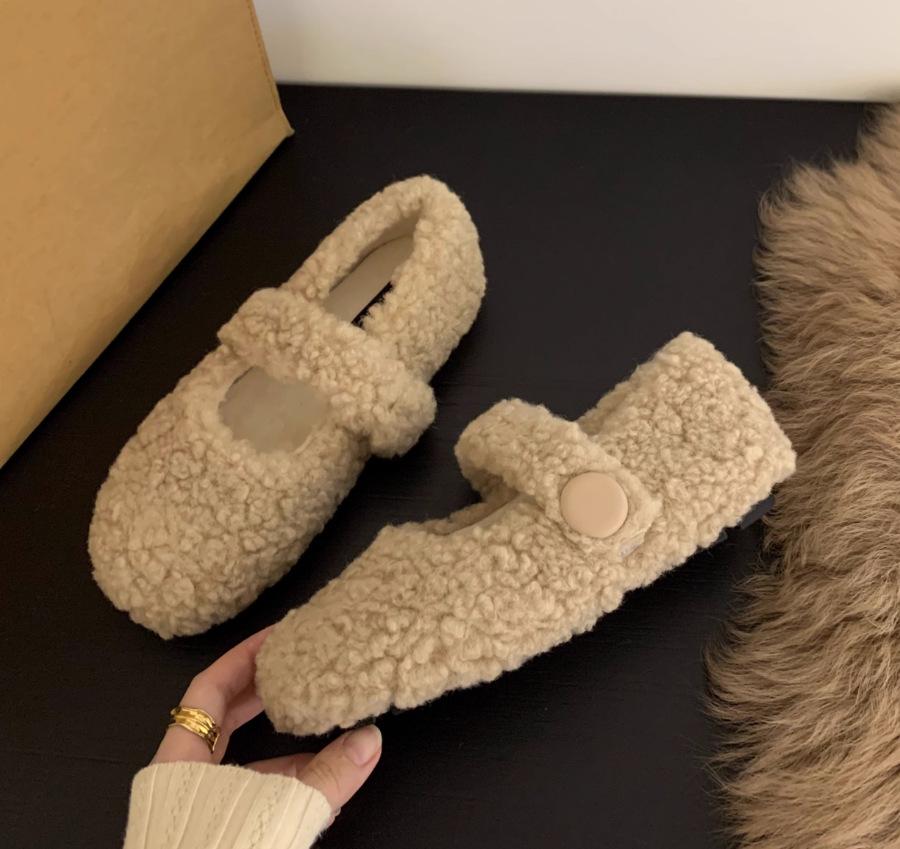

Flat-bottomed lamb wool shoes for women s winter wear 2025 new velvet beanie shoes with Mary Jane single shoes 40