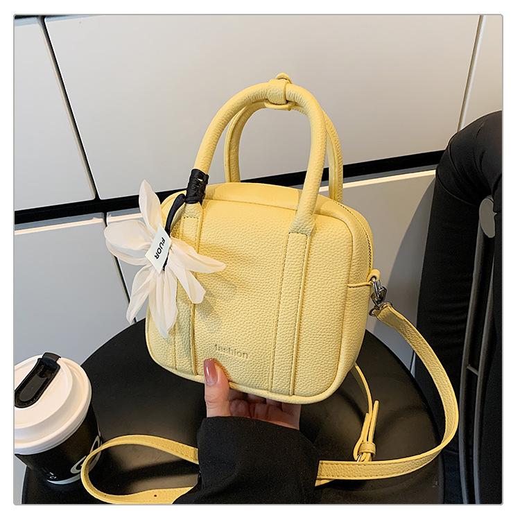 

Commuter versatile small square bag 2025 summer niche design Boston bag fashion mini handbag women s messenger bag жовтий