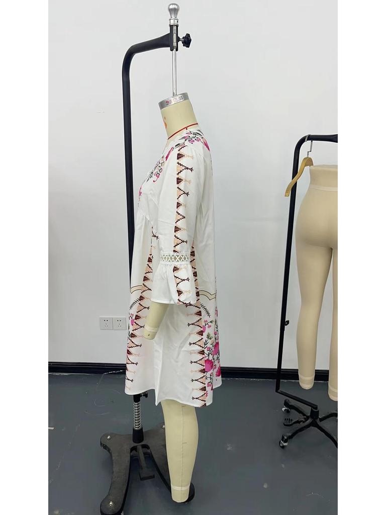 2026 Women's Summer V-neck Lace Patchwork Casual Printed Dress