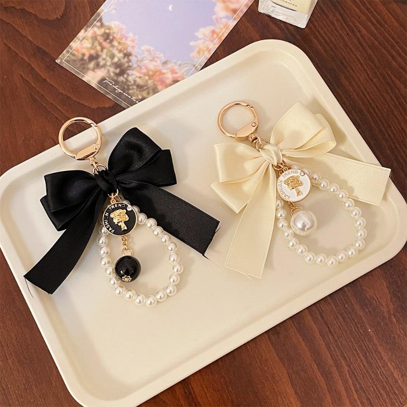Fashion Big Bow Tie Key Chain Pearl Chain Women's Car Pendant Statement Tote Hanging Ornament Car Keychain Accessories