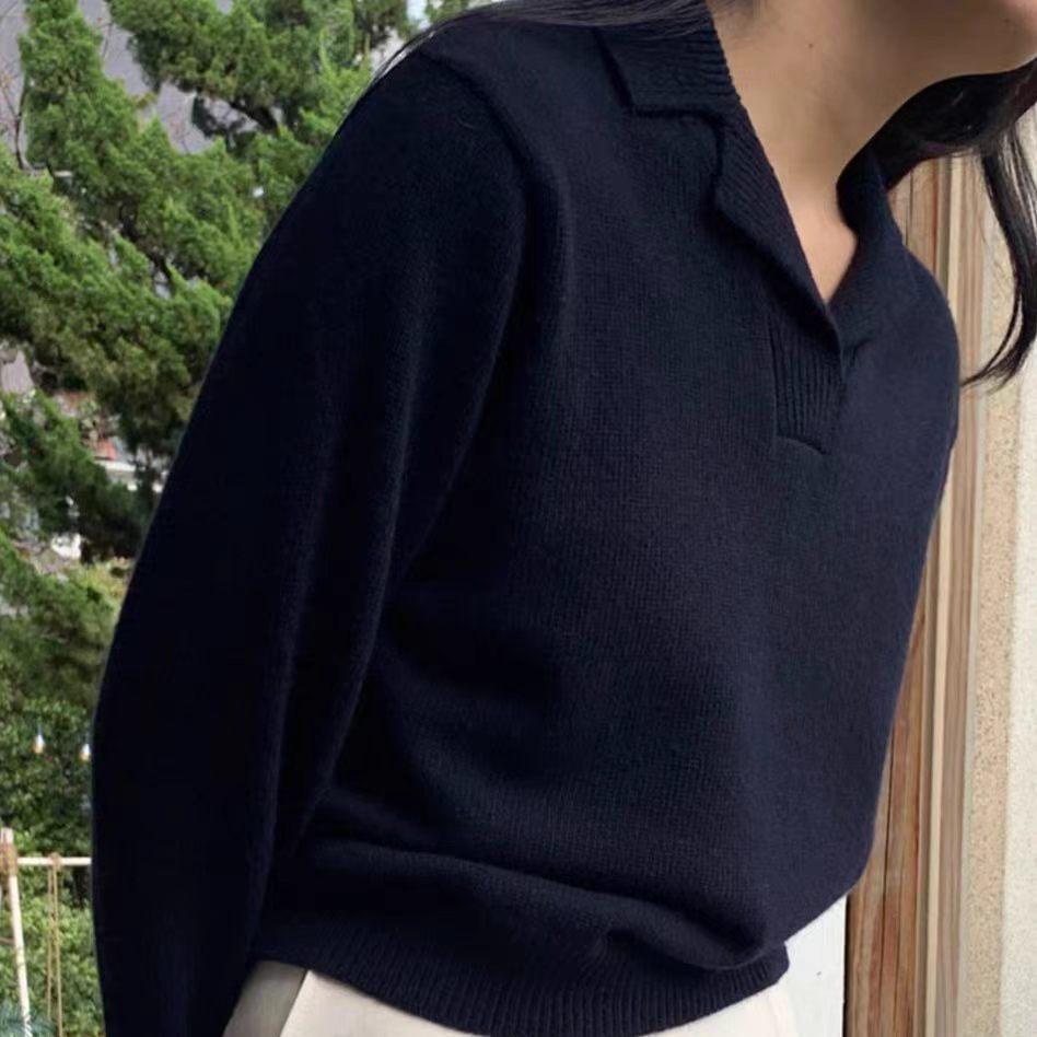 Women's Pure Wool Thickened Lapel Sweater - Long Sleeve, Loose Fit, Versatile Base Layer for Autumn and Winter.