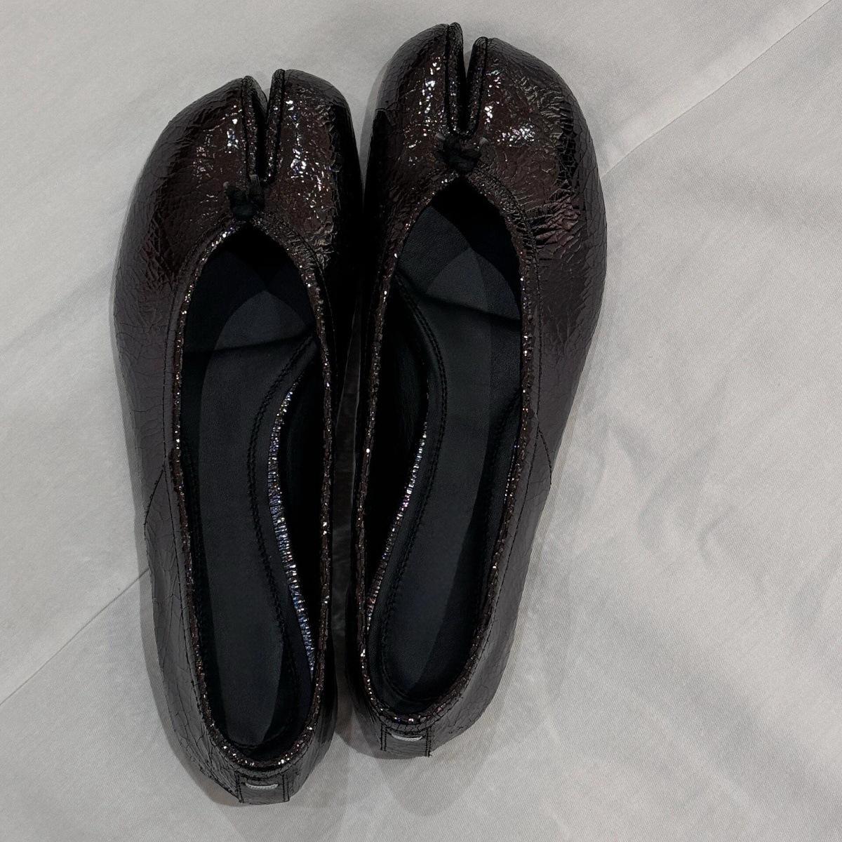 

Версия из овчины~ Французский узор «всплеск», туфли с раздвоенным носком в виде подковы, одинарные туфли-балетки для женщин, новинка 2025 года, кожаные туфли-балетки на одной педали для женщин 35